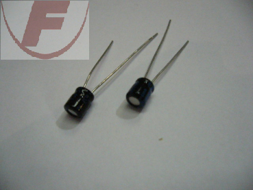 1uF/50V, RM1,5mm 4x5mm 105° - Elko radial