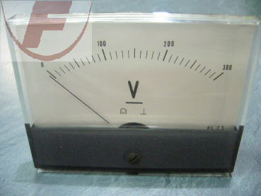Drehspul-Einbauinstrument, 15 Volt, 110x82 mm