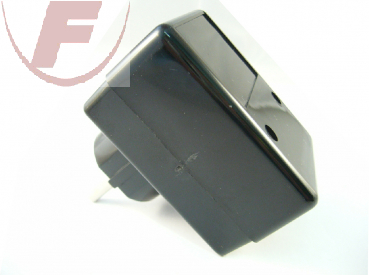 Steckergehäuse 73x53 x42 (19+26) mit Schutzkontaktstecker