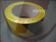 Markierungsband gelb/Schwarz 33m x50mm, aus Hart PVC, Selbstklebend